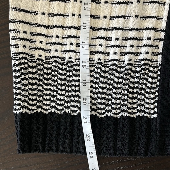 St. John Cardigan and Shell - Picture 12 of 14